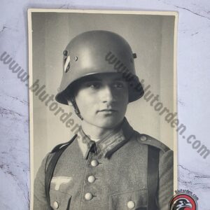 #1657 - Original WW2 Wehrmacht Soldier Portrait – Agfa-Brovira Print (5" x 7")