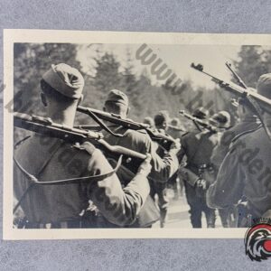 #1786 – Original German WWII Snapshot – Wehrmacht Infantry Column with Karabiner 98k Rifles