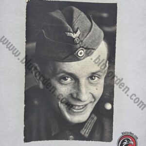 #2268 – German WWII Luftwaffe Soldier Portrait – Wearing M34 Side Cap – Original Photograph