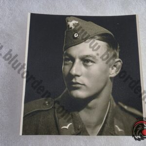 #2272 – German WWII Luftwaffe Soldier Studio Portrait – Wearing M43 Field Cap – Original Photograph